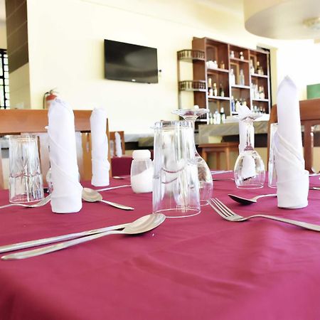 Cba Hotel Tanga Zewnętrze zdjęcie